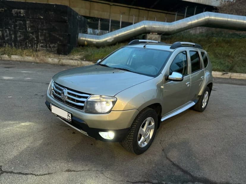 RENAULT DUSTER